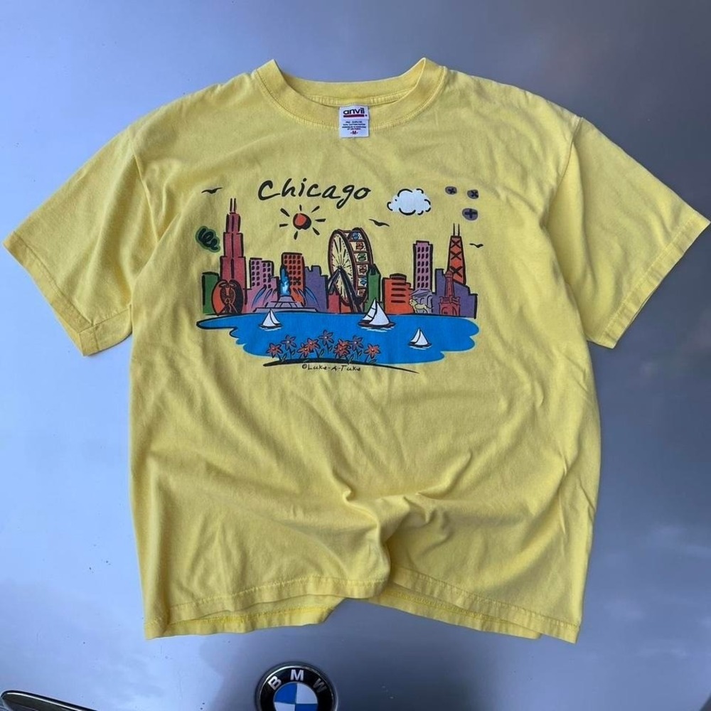 Vintage Yellow Chicago painting city tee streetwear Luke-a-tuke